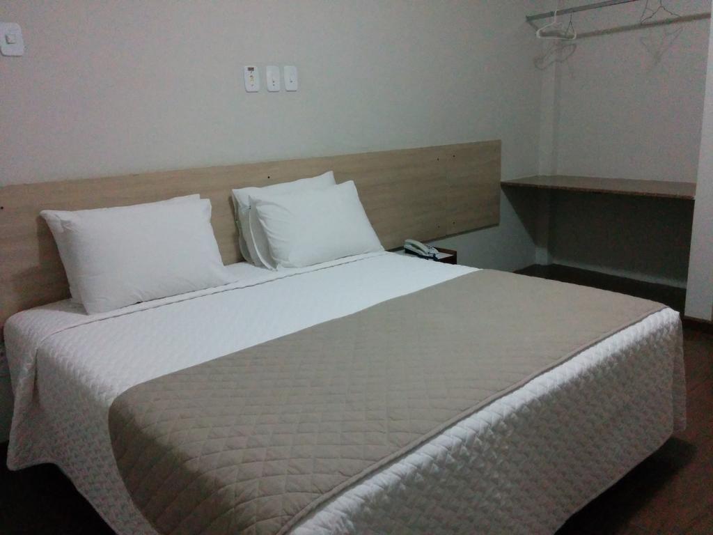 Palace 3*