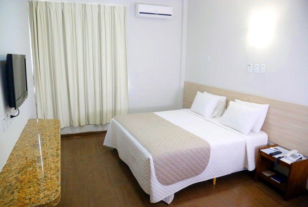 Palace 3*