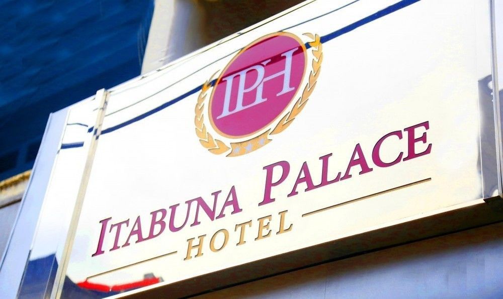 Palace 3*